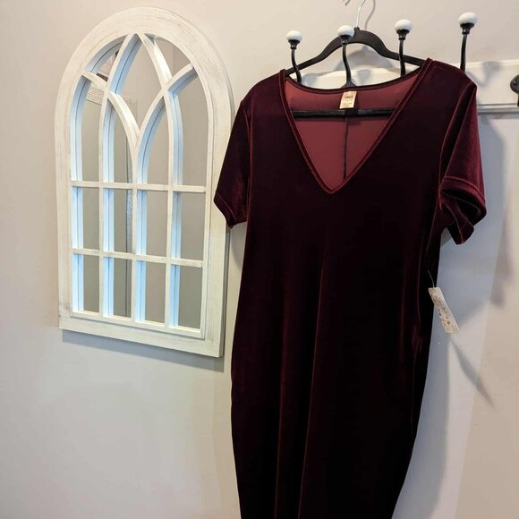 Smash + Tess Velvet Sunday Romper - Picture 2 of 3